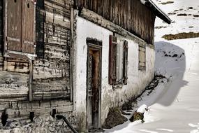 House Old ruin