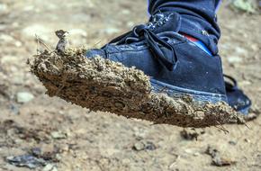 Shoe with Mud on sole