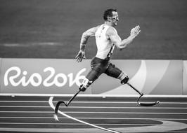 athlete with prosthetics at the Paralympic Games
