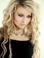 excellent Portrait Studio Girl