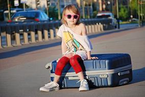 Street City Suitcase child