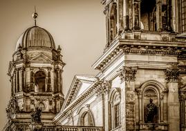 monochrome photo of Berlin Cathedral Building