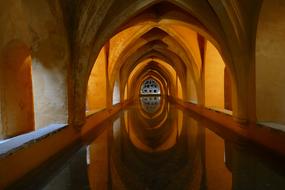 arched bathroom in the Alcazar