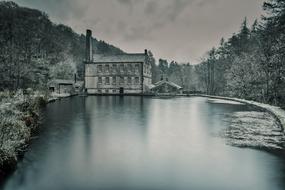 Gibsons Mill Hardcastle