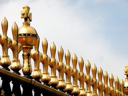 golden monument in London in England