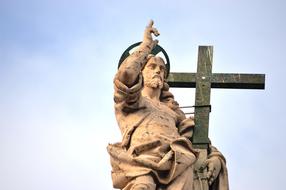 Santo San Pietro Cross monument
