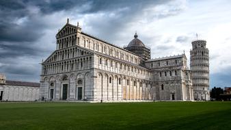 beautiful Pisa Torre Architecture