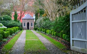 ravishing Charleston