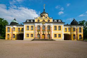 yellow Castle Belvedere Weimar