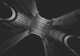 Triumphal Arch monochrome