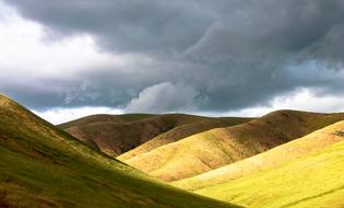 ravishing California Hills sun