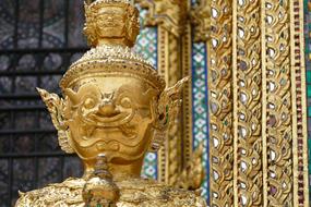 Golden Art Buddha statue