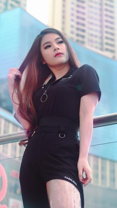 incredibly beautiful Asian Girl