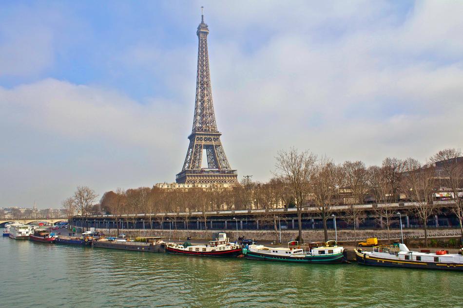 beautiful Paris Eiffel Tower
