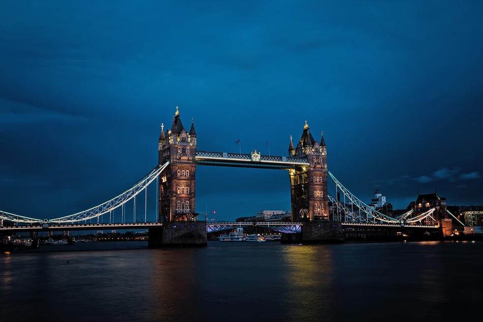 beautiful Bridge london