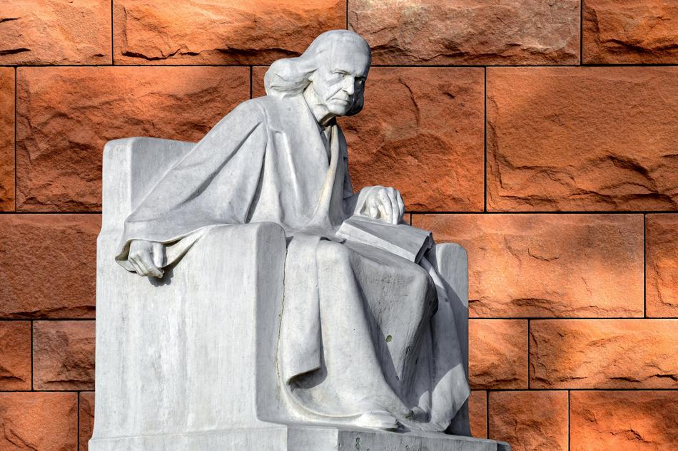 sculpture to the Theodor Mommsen