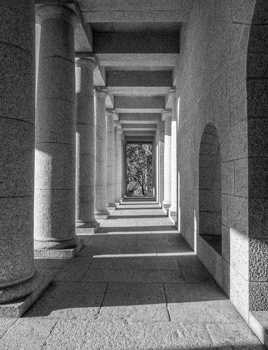 wonderful Rhodes Memorial