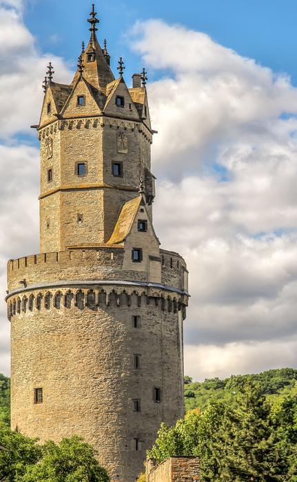 Building Round Tower
