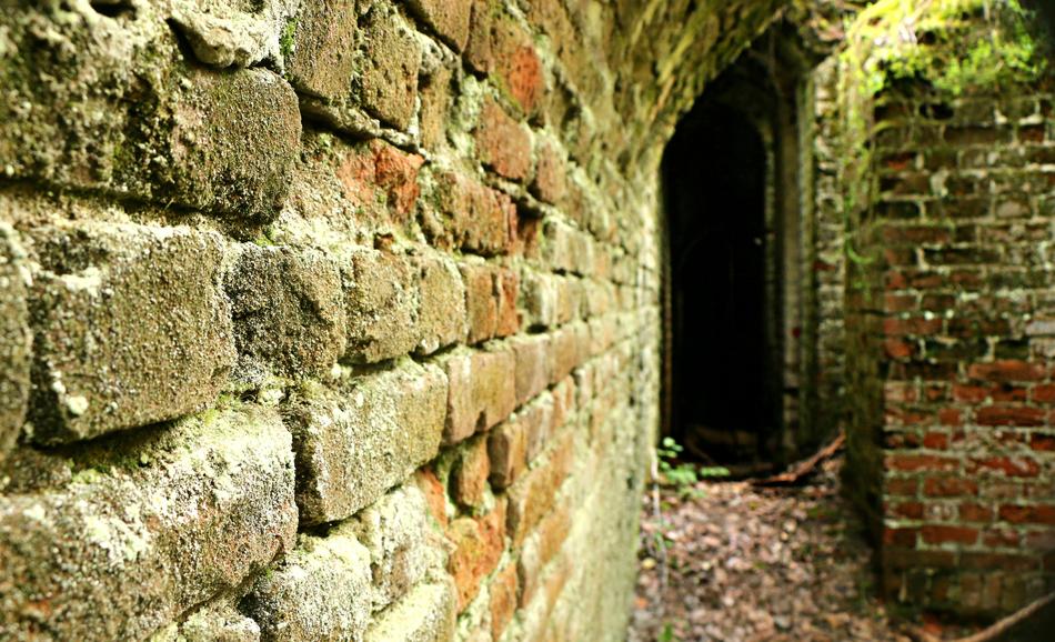 Tunnel Catacombs