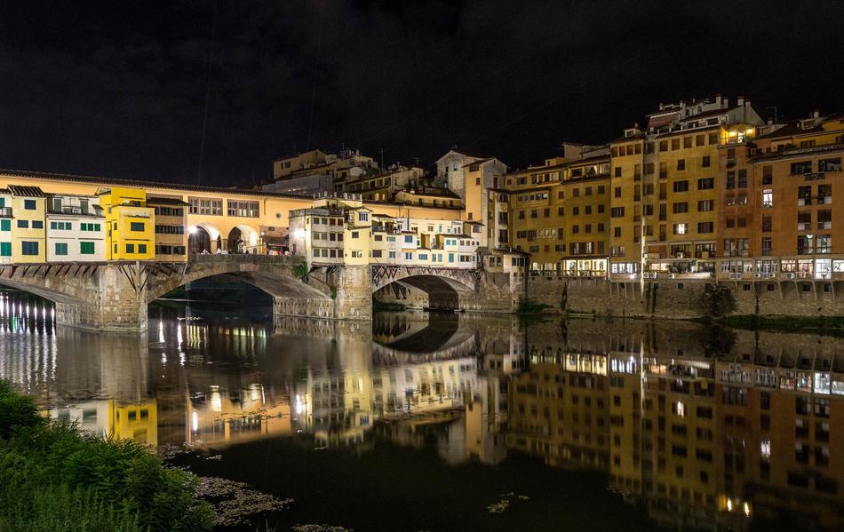 Ponte Vecchio water