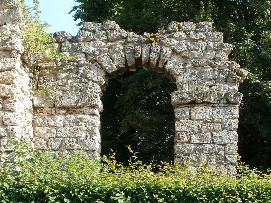 old Building Aqueduct
