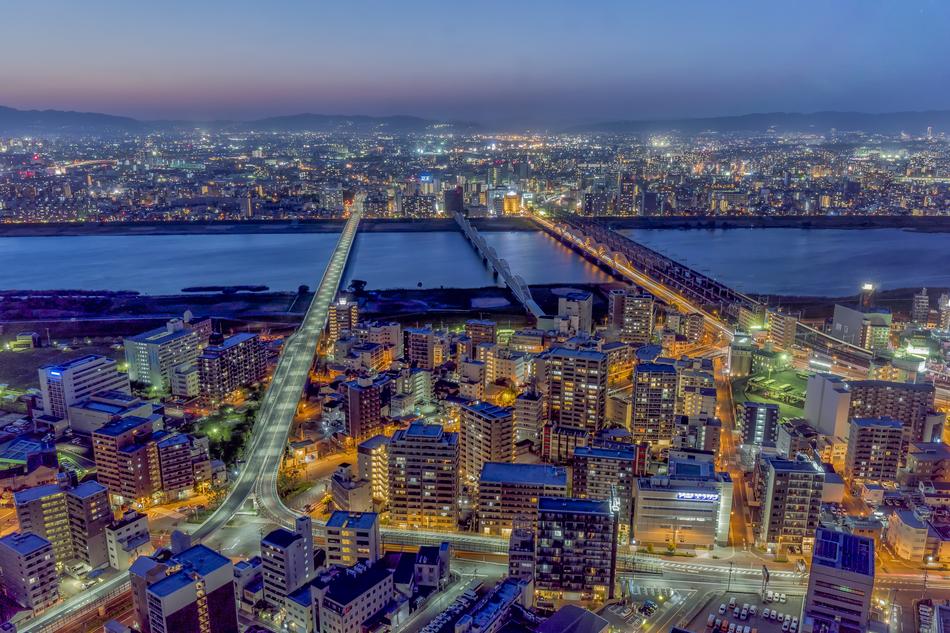 unusually beautiful Night City River