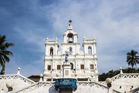 magnificent white Architecture