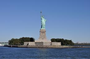 ravishing Statue Of Liberty Island