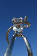 modern robot sculpture in Dallas, Texas
