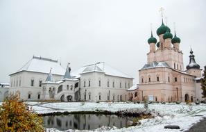 architecture of the Assumption Church in Rostov