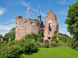 Castle and Three Oak green