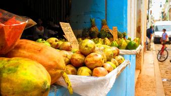 Fruit Papaya Kiwi market