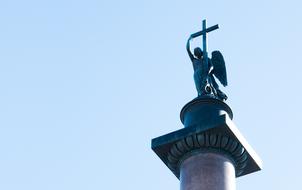 colonna Sculpture at Blue Sky