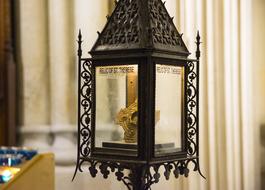 Beautiful black Relic St Patrick'S Cathedral lamp in New York