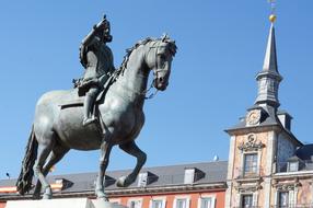 Madrid Square horse statue