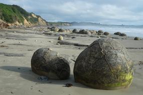 Boulders Moeraki on Koekohe Beach