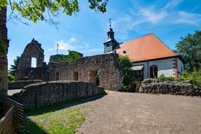 Castle Hayn Dreieich and Three Oak