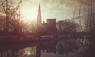 London Street Canal city