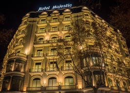 Hotel Majestic in barcelona at night