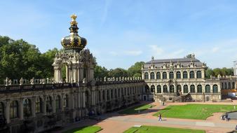 Kennel Dresden Fountain and garden