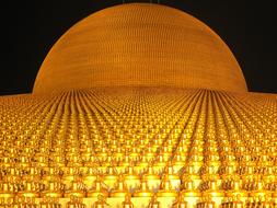 gold Dhammakaya