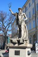 Sculpture neptun Travel