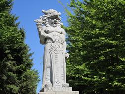 Radegast monument green trees