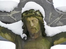 snowy Jesus Christ staue