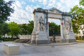 Monument To The Dead Square Du 11