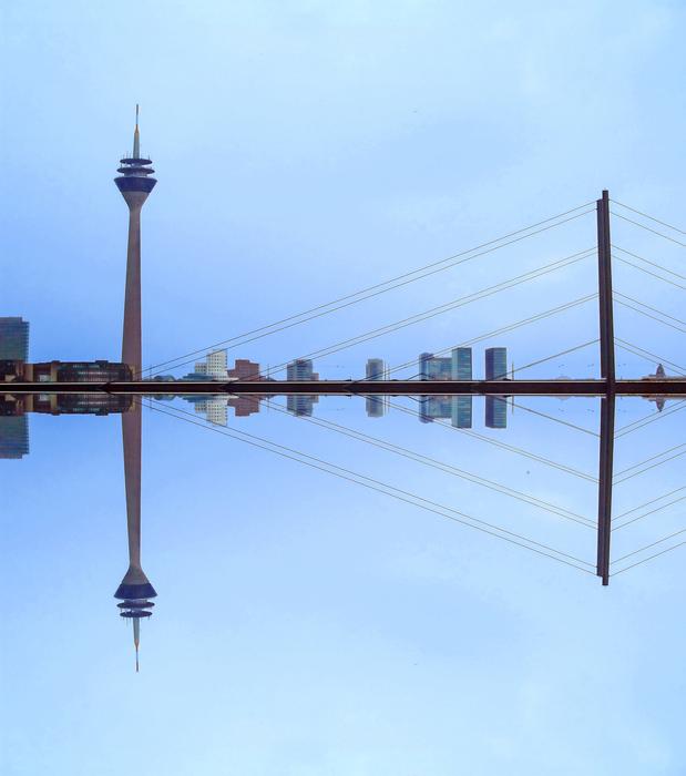 DÃ¼sseldorf Tv Tower mirror