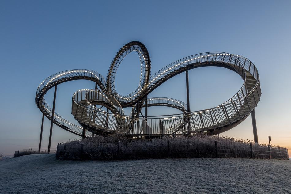 modern sculpture in duisburg