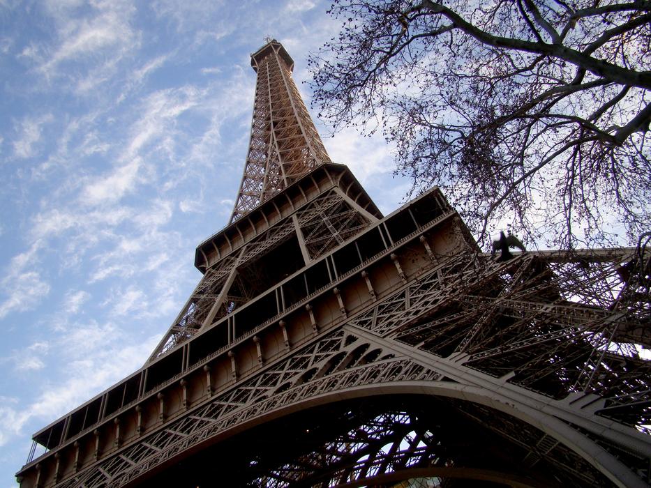 Eiffel Tower Traveling