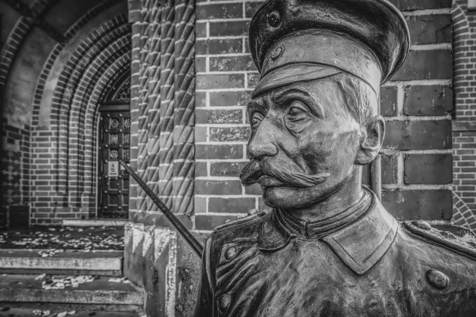 Captain Of Copenick statue
