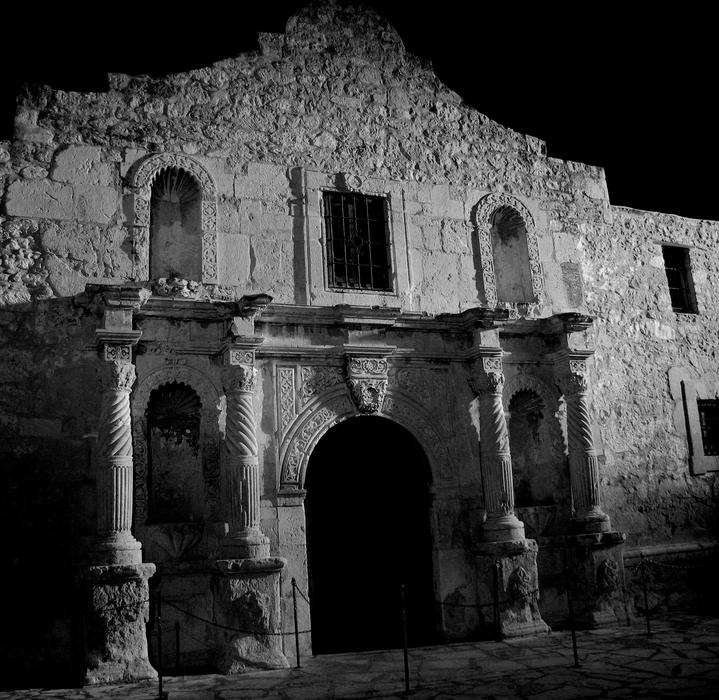 architecture Alamo Night